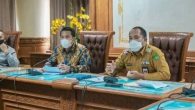 Rapat Tangani Banjir Bersama Pemkab Kutim, Agus Aras Beber Opsi Normalisasi Sungai