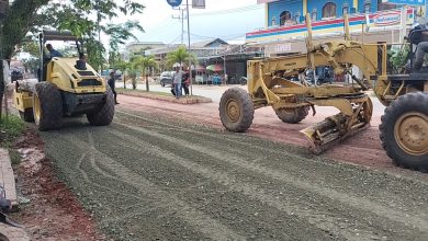 Tanggapi Keluhan Warga Perihal jalan Berlumpur, Dinas PUPR Kutai Timur Lakukan Pengerasan Jalan di APT Pranoto