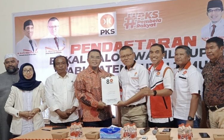 Mahyunadi daftar bacakada di PKS Kutim (dok: ek)