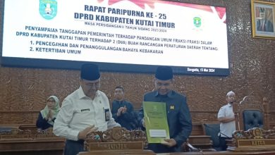 Rapur ke-25 DPRD Kutim terkait pandangan Pemerintah atas usulan fraksi menyangkut 2 usulan raperda (dok: deltamahakam)