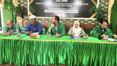Arfan kembalikan formulir pendaftaran bacakada di PPP (dok: deltamahakam)