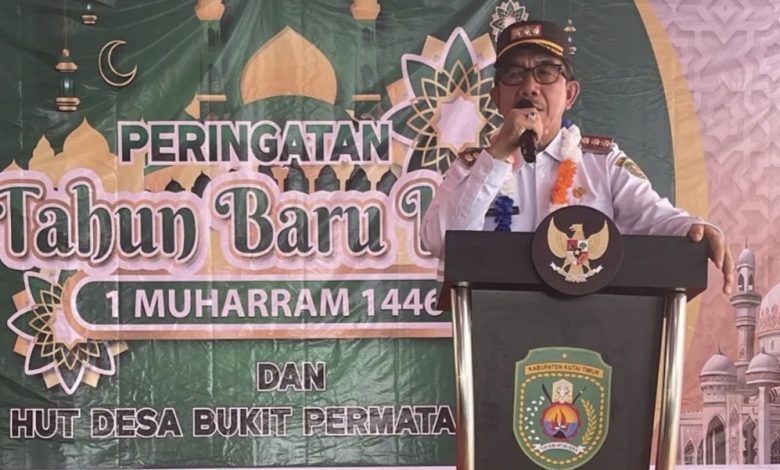 Bupati Kutai Timur (Kutim) Ardiansyah Sulaiman dalam peresmian layanan listrik 24 jam bagi masyarakat Kecamatan Kaubun (ist)